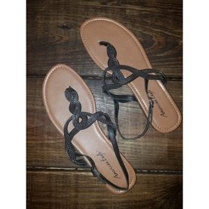 NWOT American Eagle Sandals